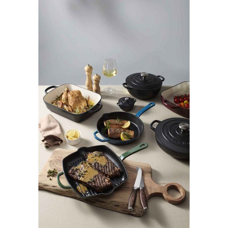 Maxwell & Williams Cast Iron Roaster Midnight Blue 34x26cm/5L Gift Boxed image number 3